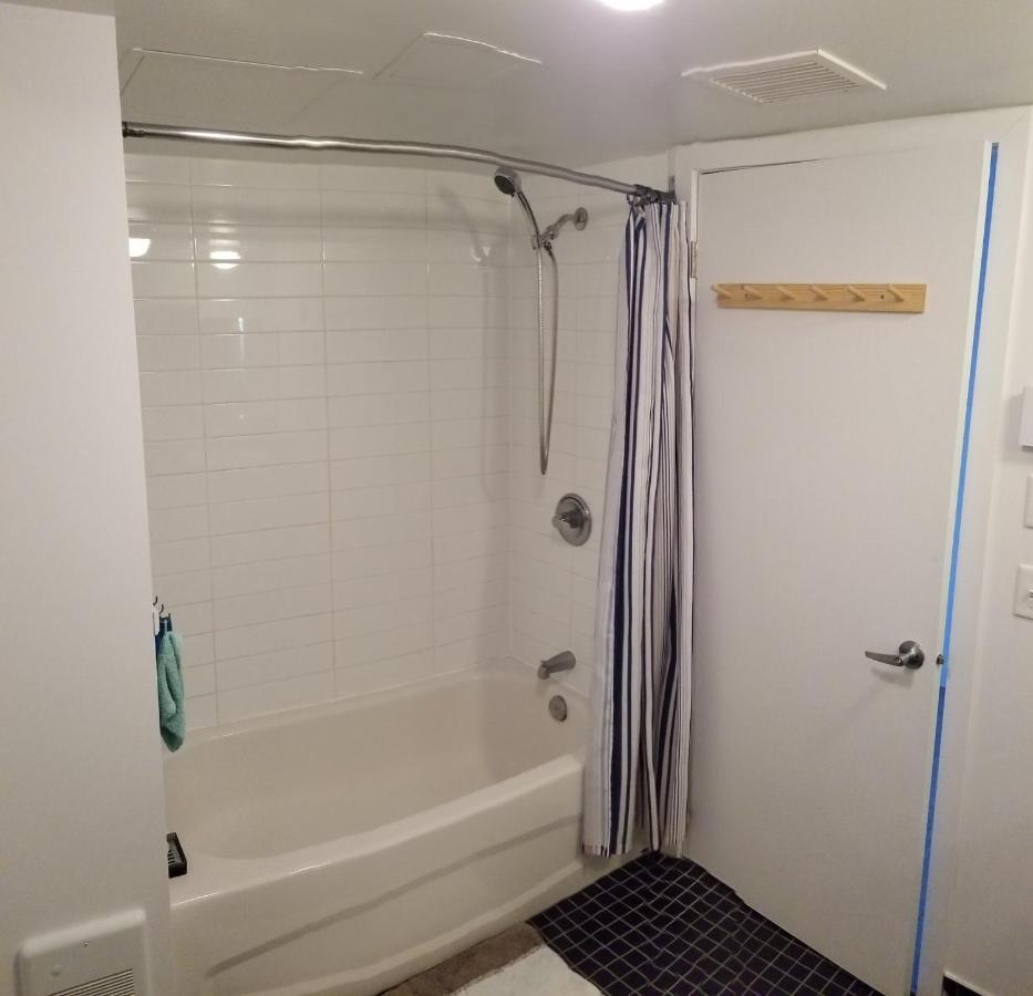 Very Nice, Clean And Quiet Double Room Next To Downtown Montreal Exterior photo